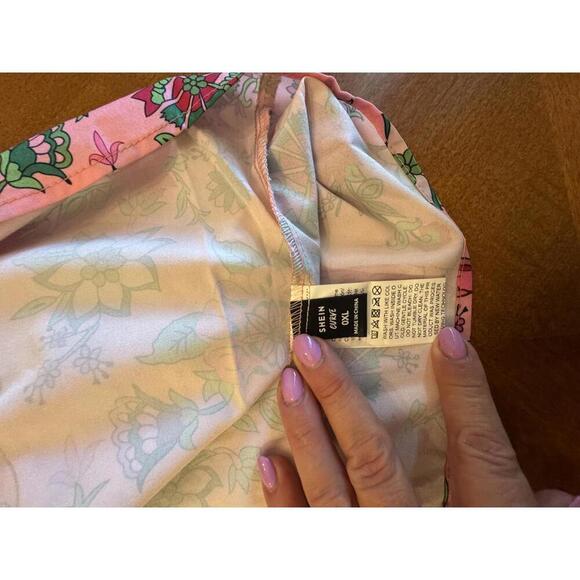 Vintage Floral Bell Sleeve Top - Perfect for Any Occasion - Picture 4 of 6